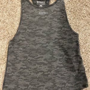 Nobull WOMEN'S LIGHTWEIGHT TEXTURED TANK (CAMO)
